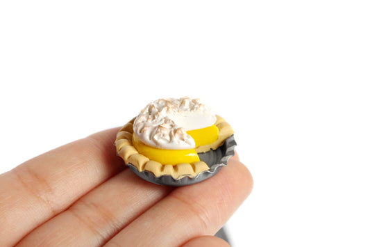 Single Lemon Meringue Pie Food Refrigerator Magnet Set, Hostess Gift | TheMagnetMaiden